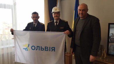 "Шаг за шагом, строим новую Украину!" СМП "Октябрьск" переименован в порт "Ольвия" | Корабелов.ИНФО