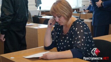 Новым депутатом Николаевского горсовета от «Оппоблока» стала осужденная за взятку сотрудница КП «Гуртожиток» | Корабелов.ИНФО image 1