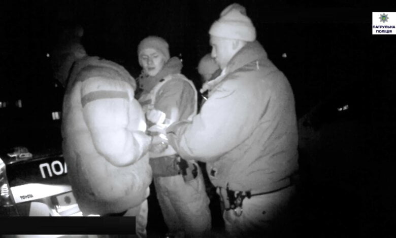 Крадій замкнувся в квартирі постраждалих - поліція викликала службу порятунку | Корабелов.ИНФО