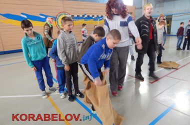 "Лучше не надо, пусть будет так, как было в 2016-ом"... В ДЮСОК Корабельного района встретили Новый 2017 год (ВИДЕО) | Корабелов.ИНФО image 6