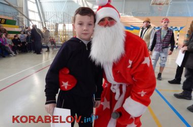 "Лучше не надо, пусть будет так, как было в 2016-ом"... В ДЮСОК Корабельного района встретили Новый 2017 год (ВИДЕО) | Корабелов.ИНФО image 14