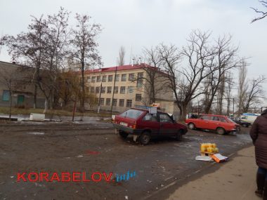 Серость, засилье "стихийщиков", сломанный снеговик... Один день из жизни Корабельного района (05.01.2017) | Корабелов.ИНФО image 27