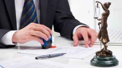 Затримали нотаріуса, який незаконно переоформив майно на 24 млн. грн. | Корабелов.ИНФО