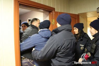 В Николаеве сорвали собрание пророссийской ОО "Украинский выбор". Невенчанный заявляет, что его избили | Корабелов.ИНФО image 7