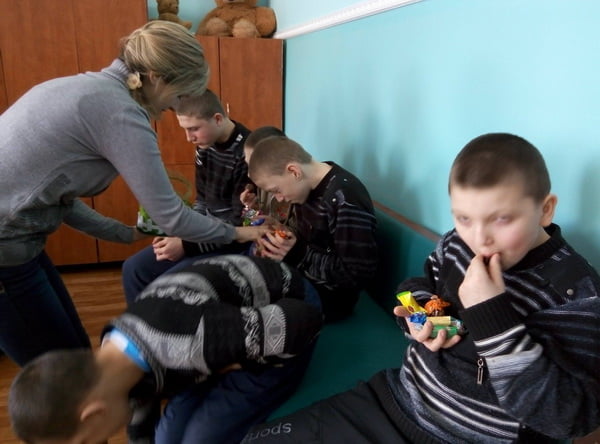 Молодежь ГП «СК «Ольвия» посетила детский дом для детей с особыми потребностями | Корабелов.ИНФО image 3