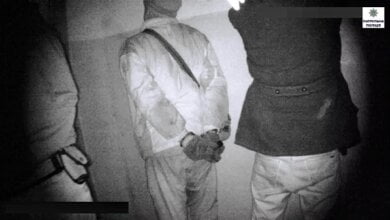 Троє мешканців Корабельного району намагалися обікрасти склад з металом і опинились в кайданках | Корабелов.ИНФО