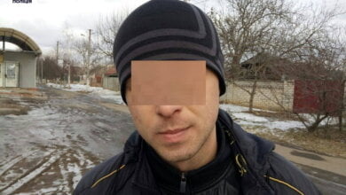 Навіщо він зазирав у чужі вікна, чоловік пояснити не зміг... В Корабельному районі знов затримали наркоманів | Корабелов.ИНФО image 1