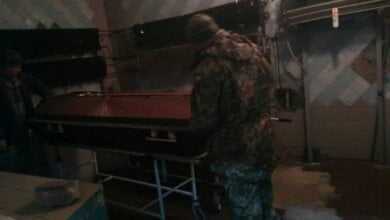 "На полу в коридоре лежит труп"... Побывав в морге ЖЦРБ, шокированные волонтеры увезли оттуда тело погибшего в АТО бойца | Корабелов.ИНФО