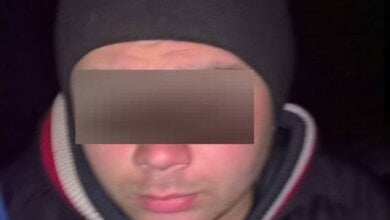 На провулку Богоявленського повстання зупинили авто, в якому знайшли шприц з наркотиками і підозрюваного в крадіжці | Корабелов.ИНФО image 1