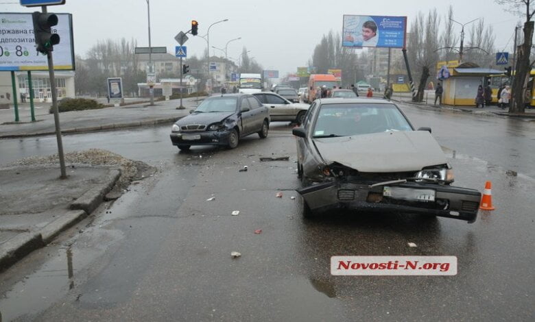 На проспекте Богоявленском столкнулись автомобили "Daewoo" и "Nissan", пострадала женщина | Корабелов.ИНФО image 2