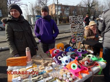 Весна на пороге! В Корабельном наелись блинов и сожгли большое чучело Масляной, встречая пробуждение природы (ВИДЕО) | Корабелов.ИНФО image 4