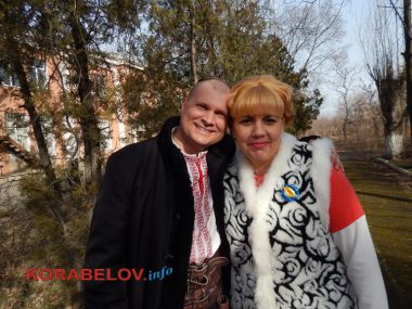 Весна на пороге! В Корабельном наелись блинов и сожгли большое чучело Масляной, встречая пробуждение природы (ВИДЕО) | Корабелов.ИНФО image 9