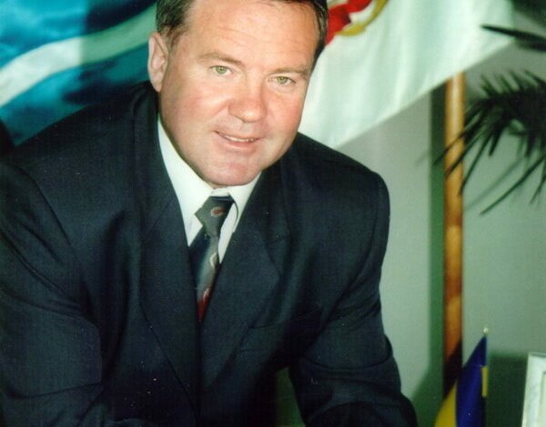 "Хочу быть честным... Когда же ему было заниматься проблемами города?", - воспоминания о "народном" мэре В. Чайке | Корабелов.ИНФО image 1