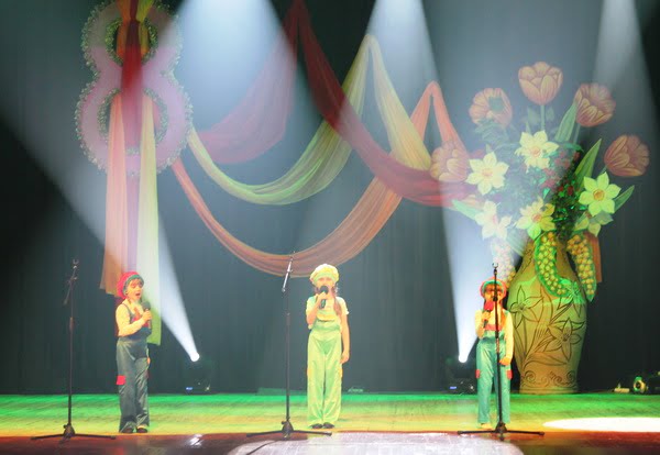 "Весняний вернісаж" подарували жінкам творчі колективи ПК «Корабельний» | Корабелов.ИНФО image 5