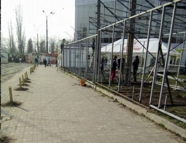 "В Николаеве возводят "будкоград", связанный с экс-губернатором Мериковым и депутатом Киселевой", - активисты | Корабелов.ИНФО image 5
