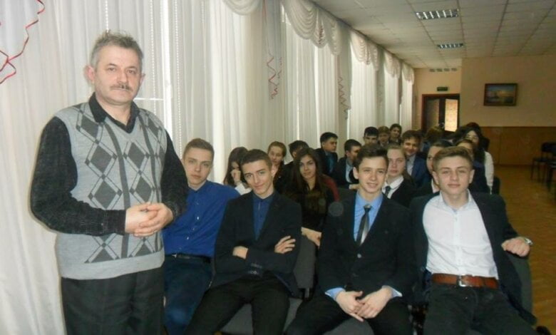 Гімназистів з Корабельного познайомили з дослідженнями давньої історії району | Корабелов.ИНФО