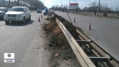 Незаконно встановити рекламні борди намагалися на "перегоні" в Корабельному районі Миколаєва | Корабелов.ИНФО image 1