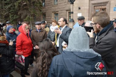 В Николаеве во время митинга против тарифов не обошлось без столкновений | Корабелов.ИНФО image 2