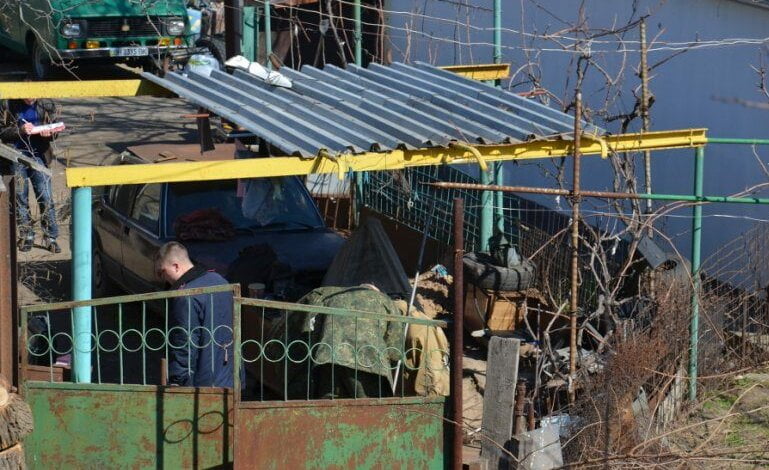 Ночью во двор жилого дома в Николаеве бросили две боевые гранаты, одна из них взорвалась | Корабелов.ИНФО image 1