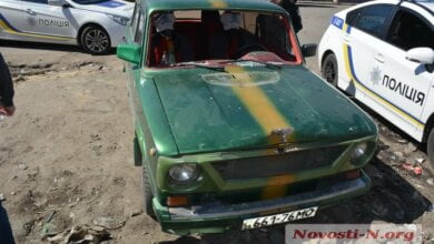 В Николаеве водитель «копейки» сбил пешехода, погрузил его в машину и скрылся с места ДТП | Корабелов.ИНФО image 1