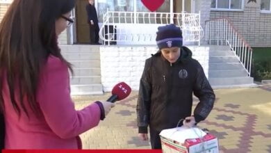 Ученики гимназии №3 сносят в школу макулатуру, чтобы помочь своим сверстникам на Донбассе | Корабелов.ИНФО