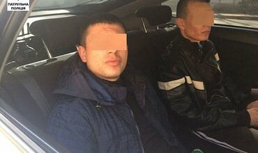 «Употребили перед поездкой». На проспекте Богоявленском задержали компанию «под кайфом» и с наркотиками | Корабелов.ИНФО image 3