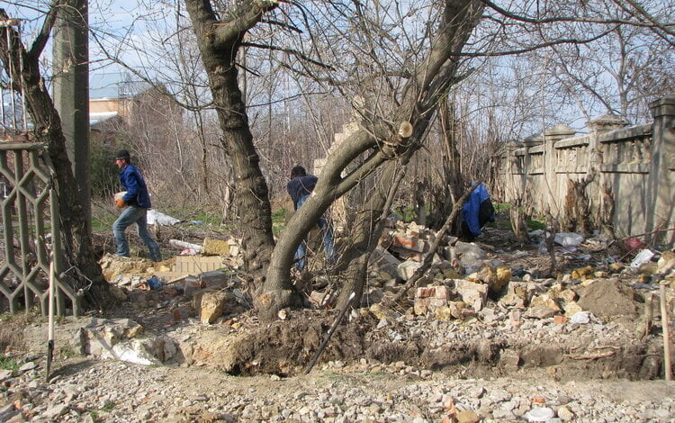 "Московские попы уже ломают имущество ДК», - жители Корабельного собираются пикетировать сессию горсовета | Корабелов.ИНФО image 14
