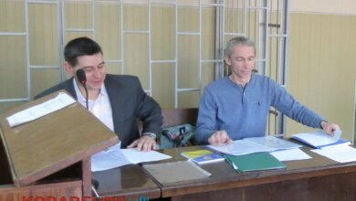 Учитель, нападавший во время выборов на журналиста, просил суд допрашивать свидетелей "в закрытом режиме" | Корабелов.ИНФО