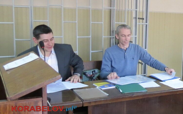 Учитель, нападавший во время выборов на журналиста, просил суд допрашивать свидетелей "в закрытом режиме" | Корабелов.ИНФО