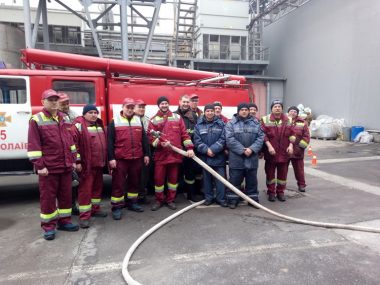 "На об’єкті проведено евакуацію": відбулися навчання добровільної пожежної дружини пивзаводу в Корабельному районі | Корабелов.ИНФО image 1