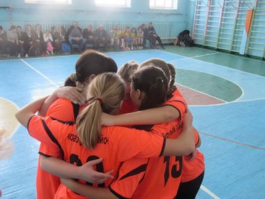 Сборная команда девушек из Корабельного без единого поражения прошла Областные Игры по волейболу, став их победителем | Корабелов.ИНФО image 7