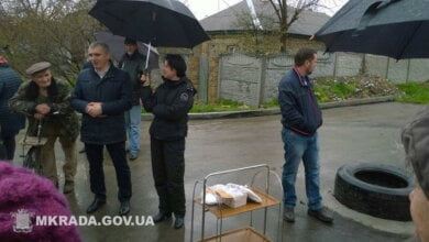 Сенкевич приехал в частный сектор Корабельного района и пообещал "и в дальнейшем благоустраивать" его | Корабелов.ИНФО image 1