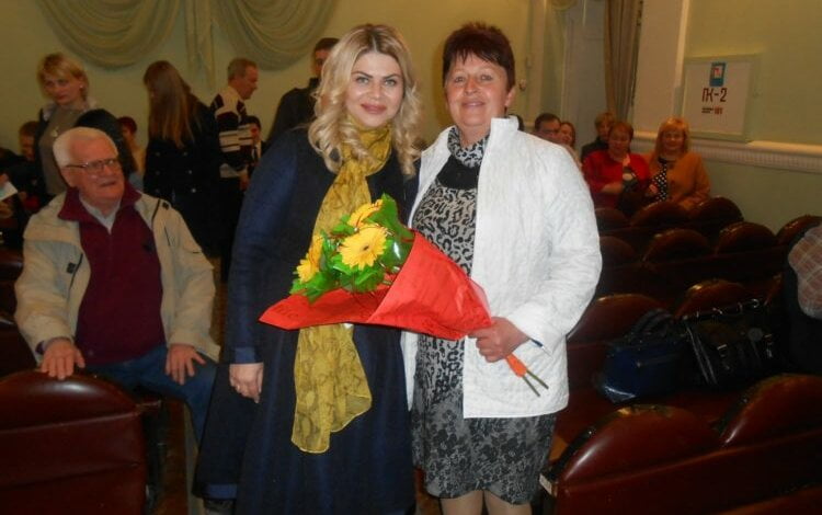 Влада вручила подяку директорці фірми-перевізника "Алан-Техно" Інзі Шаповаловій | Корабелов.ИНФО image 2