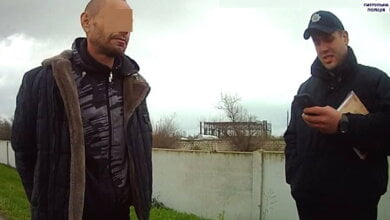 "Пригостив знайомий". Пасажир зупиненого в Корабельному районі авто розмахував руками та кричав на патрульних | Корабелов.ИНФО image 2