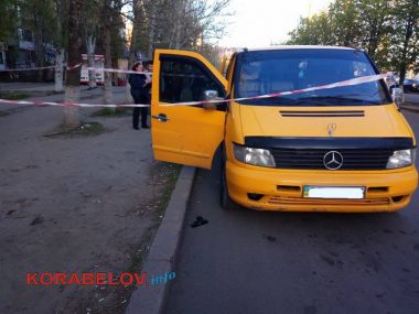 Стрельба в центре Корабельного района Николаева: трое напавших на водителя микроавтобуса сбежали | Корабелов.ИНФО image 1