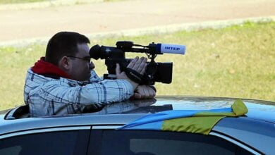 На скандальному засіданні Миколаївської облради побили журналіста «Інтера» | Корабелов.ИНФО