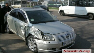 На проспекте Богоявленском столкнулись «маршрутка» и «легковик» | Корабелов.ИНФО image 1