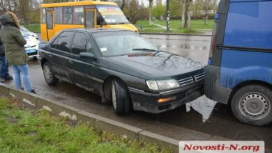 На проспекте Богоявленском столкнулись «Опель» и «Пежо» — один человек в больнице | Корабелов.ИНФО