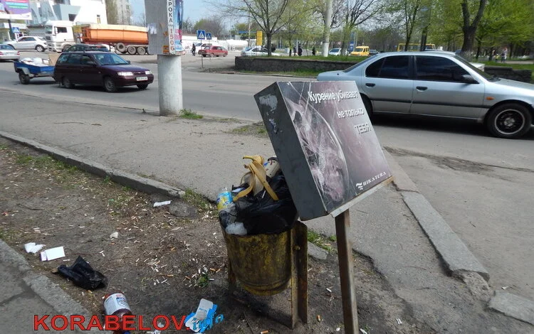 КсюКольт рвёт жопу надувным дилдо, трах машиной, и фистингом!