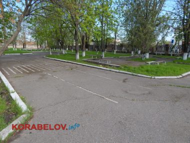 Компромисс или борьба? Сохранить или потерять безвозвратно детский городок возле ДК "Корабельный"? Зависит от каждого | Корабелов.ИНФО image 6