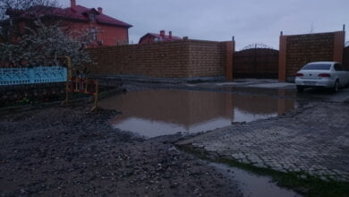 "Что за бардак? Зачем нам такие службы?!!" - житель Корабельного об избирательном "ремонте" дороги в частном секторе | Корабелов.ИНФО image 1