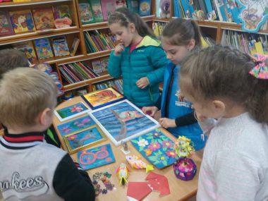 В Корабельному районі 4-класниця Іванна Цитрак відкрила виставку своїх робіт у дитячій бібліотеці | Корабелов.ИНФО image 7