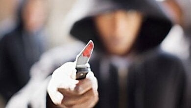 Суровые подростки в Корабельном: драка между двумя компаниями закончилась поножовщиной | Корабелов.ИНФО