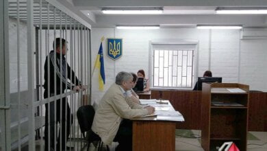 Замначальника Корабельного РОВД Лисничук отрицает, что вымогал у предпринимателей деньги. Его посадили под домашний арест | Корабелов.ИНФО