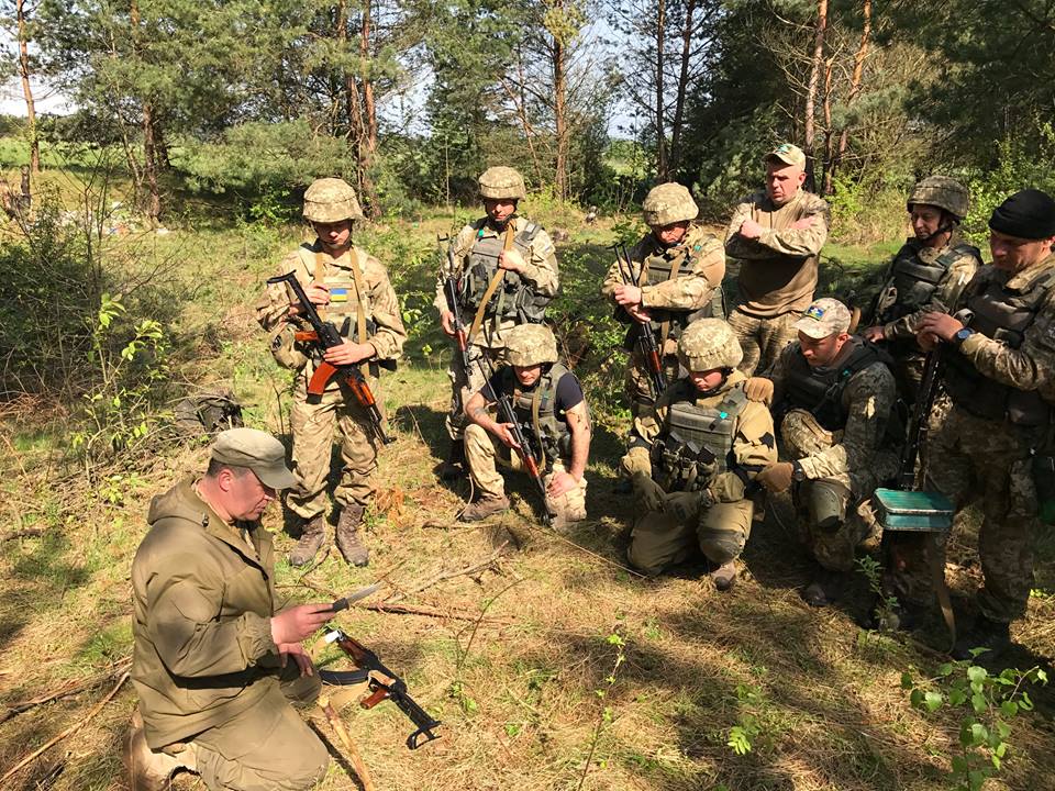 "Все, начали заново - вы все погибли", - николаевских десантников учат лучшие инструктора | Корабелов.ИНФО image 4