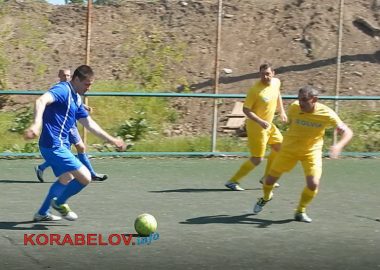 Стартовали игры летнего чемпионата Николаева по мини-футболу. "Ольвийцы" разгромили "Десант" со счетом 8:1 | Корабелов.ИНФО image 12