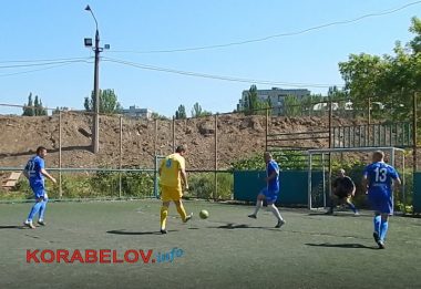 Стартовали игры летнего чемпионата Николаева по мини-футболу. "Ольвийцы" разгромили "Десант" со счетом 8:1 | Корабелов.ИНФО image 21