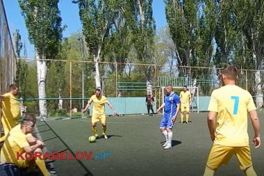 Стартовали игры летнего чемпионата Николаева по мини-футболу. "Ольвийцы" разгромили "Десант" со счетом 8:1 | Корабелов.ИНФО image 24