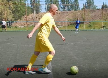 Стартовали игры летнего чемпионата Николаева по мини-футболу. "Ольвийцы" разгромили "Десант" со счетом 8:1 | Корабелов.ИНФО image 25