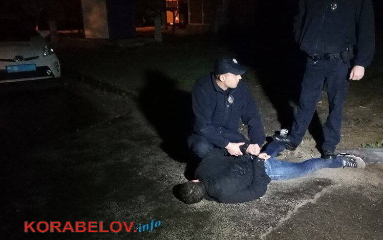 "Я подругу провожал... А тут стрельба... Вырубили - я проснулся в наручниках", - задержанный в Корабельном вор-гастролер | Корабелов.ИНФО image 2